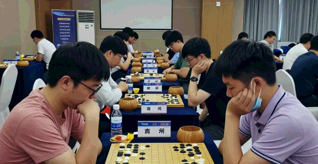 Elephant Gambit Của Andrew Martin: 60 Phút Quảng Cáo Giữa Một Khoảng Trống Dữ Liệu Elephant Gambit Của Andrew Martin: 60 Phút Quảng Cáo Giữa Một Khoảng Trống Dữ Liệu