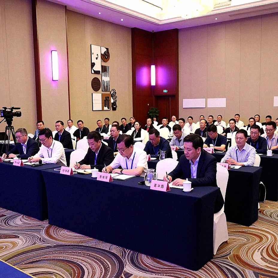 LEC Versus chính thức dừng chân từ 2027: Khi Riot chọn tập trung nguồn lực và rủi ro hệ thống cho hệ sinh thái EMEA Tier 2 LEC Versus chính thức dừng chân từ 2027: Khi Riot chọn tập trung nguồn lực và rủi ro hệ thống cho hệ sinh thái EMEA Tier 2