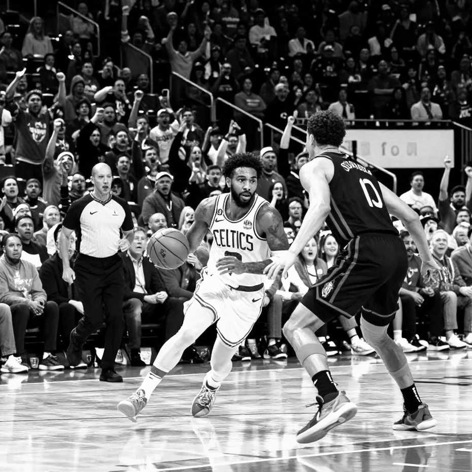 Kawhi Về Toronto: Canh Bạc 150 Triệu Đô Của Niềm Tin Hay Nỗi Nhớ Quá Khứ? Kawhi Về Toronto: Canh Bạc 150 Triệu Đô Của Niềm Tin Hay Nỗi Nhớ Quá Khứ?